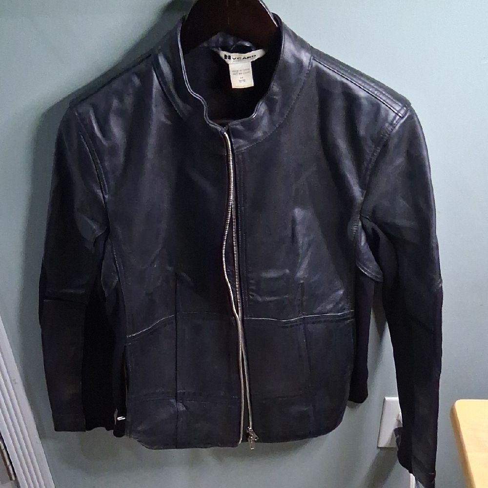 NYGARD Collection. Stylish Black Leather/sweater Jacket for Women